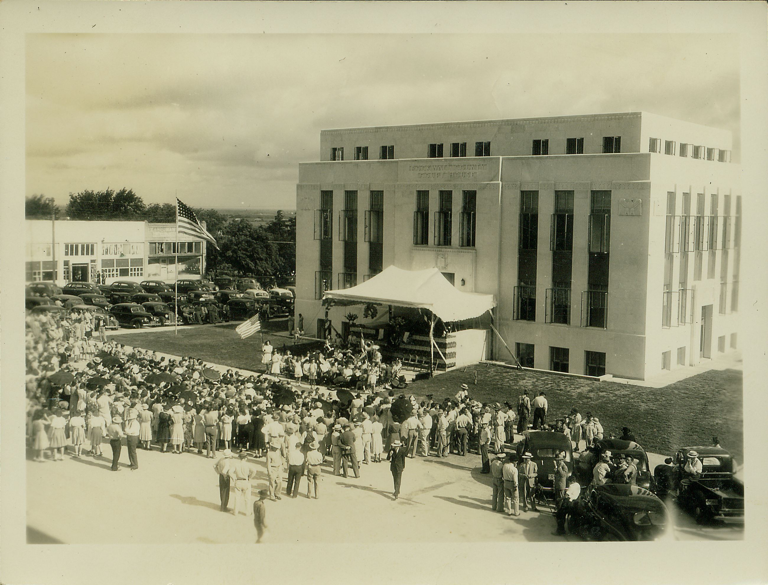 3 Dedication1941Courthouse